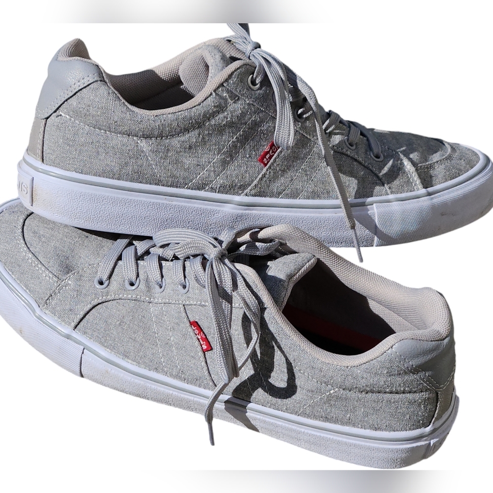 Levi Gray Athletic men 11, minimal wear